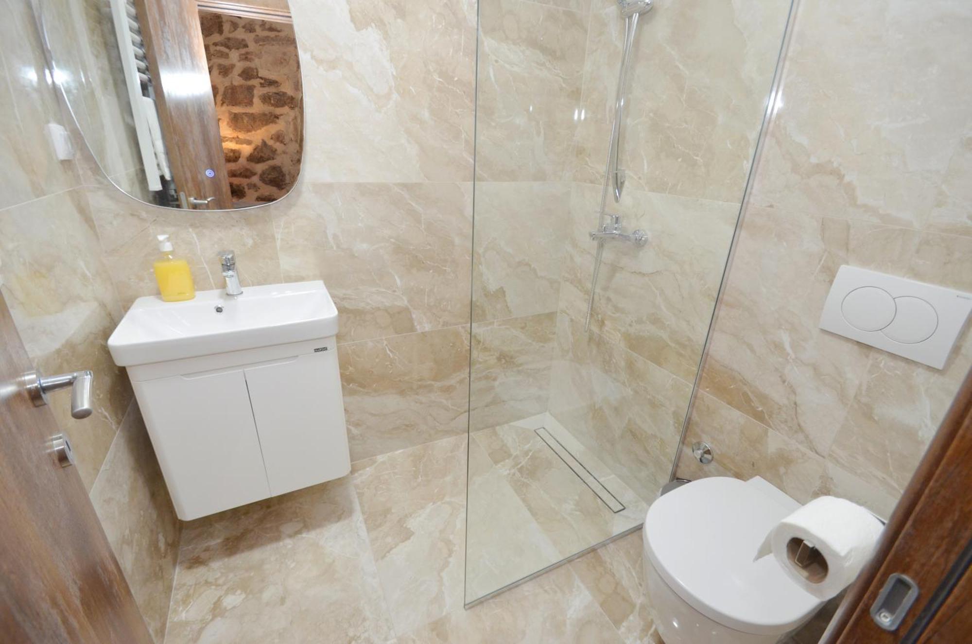 Holiday Home Brinic Тиват Экстерьер фото