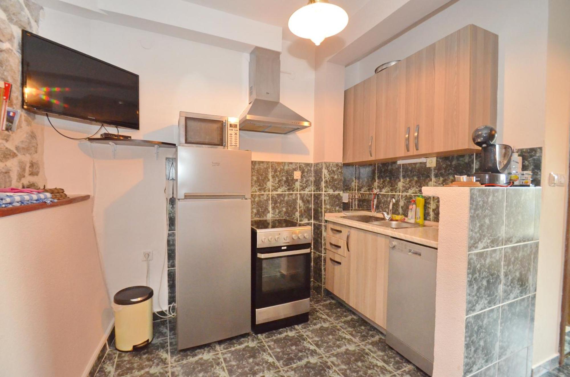 Holiday Home Brinic Тиват Экстерьер фото